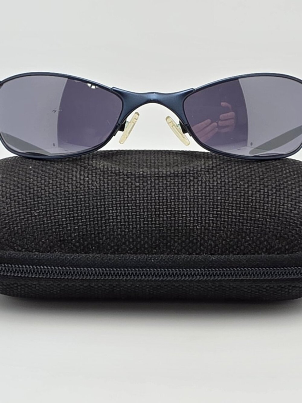 Oakley 05-712 Wiretap 1.0 Cobalt Frame Black Iridium Lens Sunglasses w Case 53mm